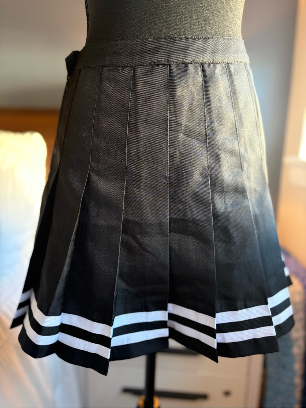 dELiA*s Black Pleated Varsity Mini Skirt with White Stripe Trim NWT Cheer